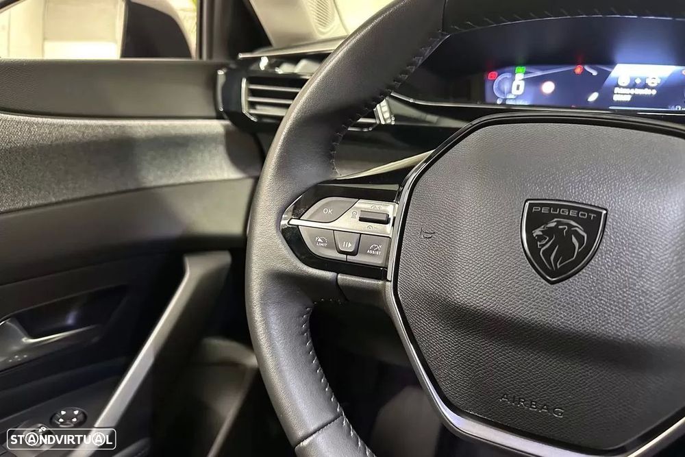 Peugeot 308 1.2 PureTech Allure EAT8 - 37