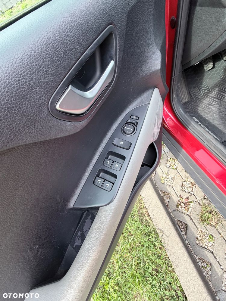 Kia Stonic 1.0 T-GDI L - 9