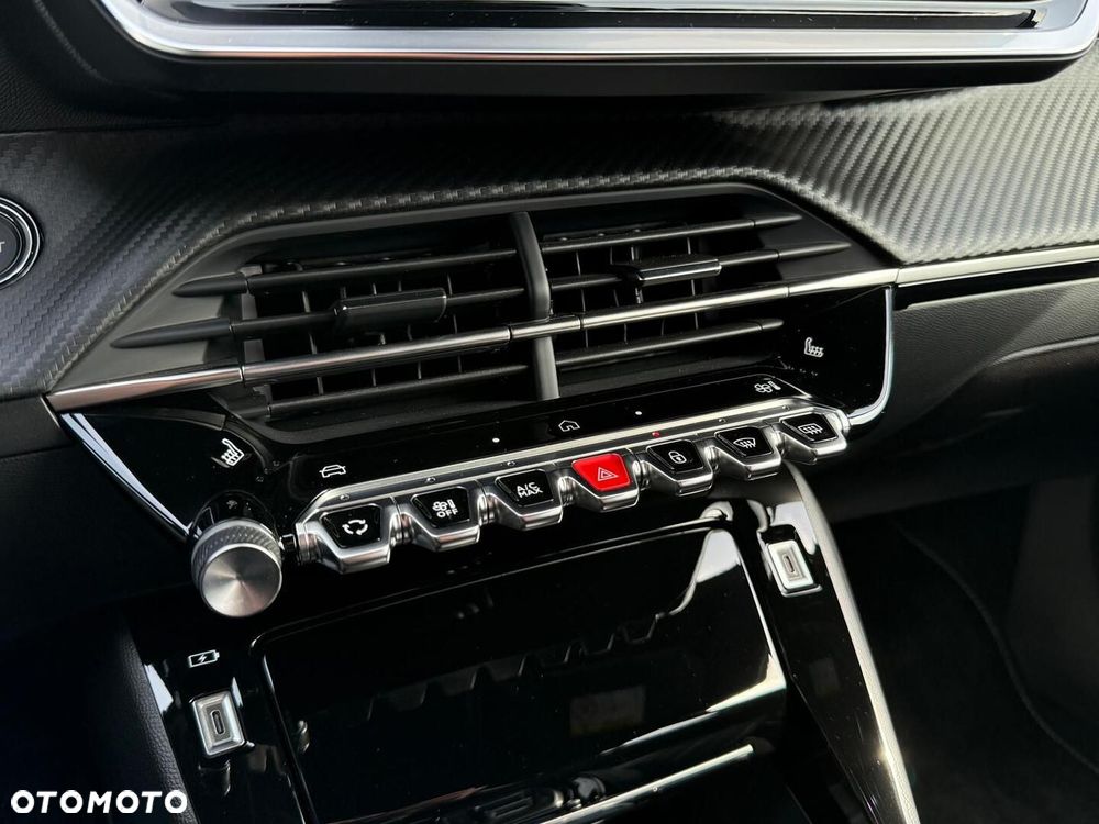 Peugeot 2008 PureTech 130 GT S&S EAT8 - 22