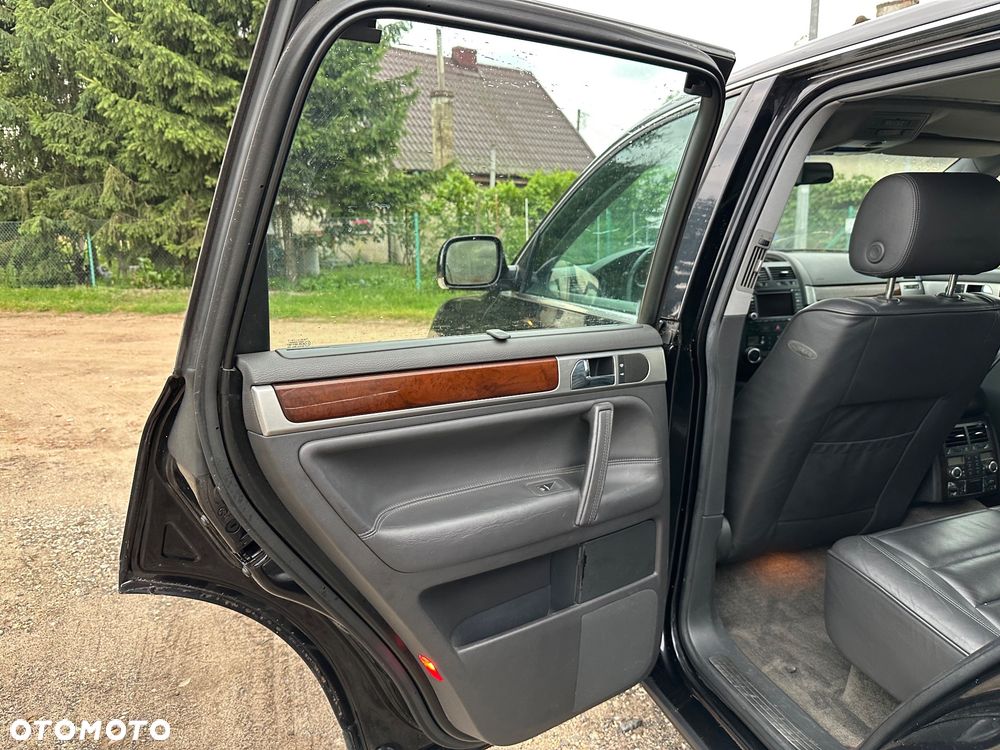Volkswagen Touareg - 18