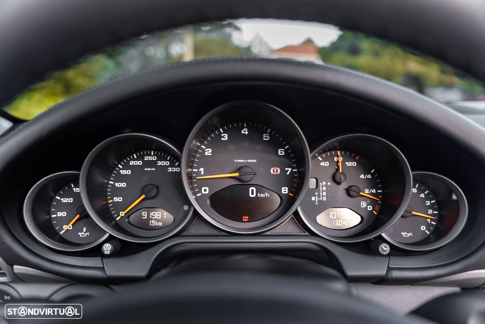 Porsche 911 Série F - 15