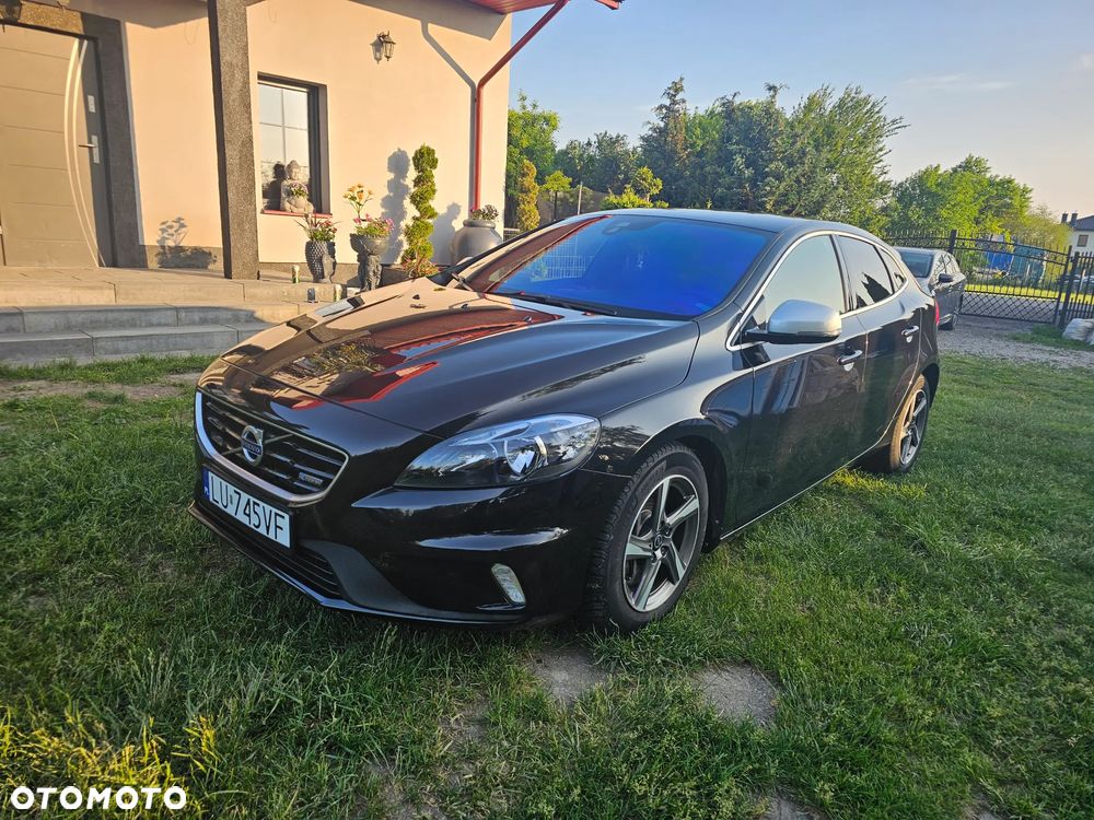 Volvo V40 D4 Drive-E R-Design Momentum - 3