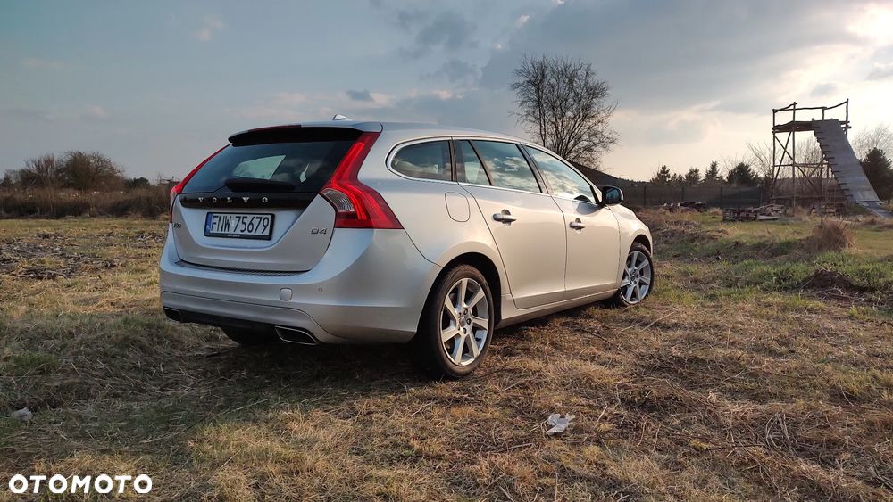 Volvo V60 D4 - 5