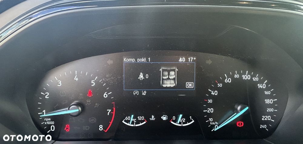 Ford Focus 1.0 EcoBoost mHEV ST-Line - 12
