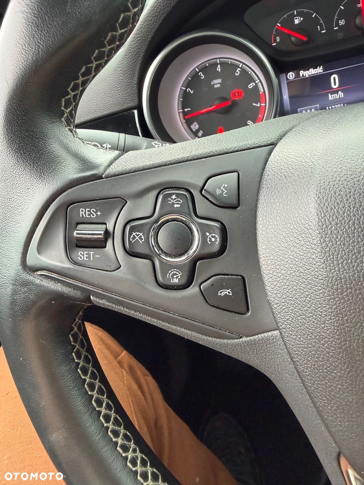 Opel Astra 1.4 Turbo Innovation - 21