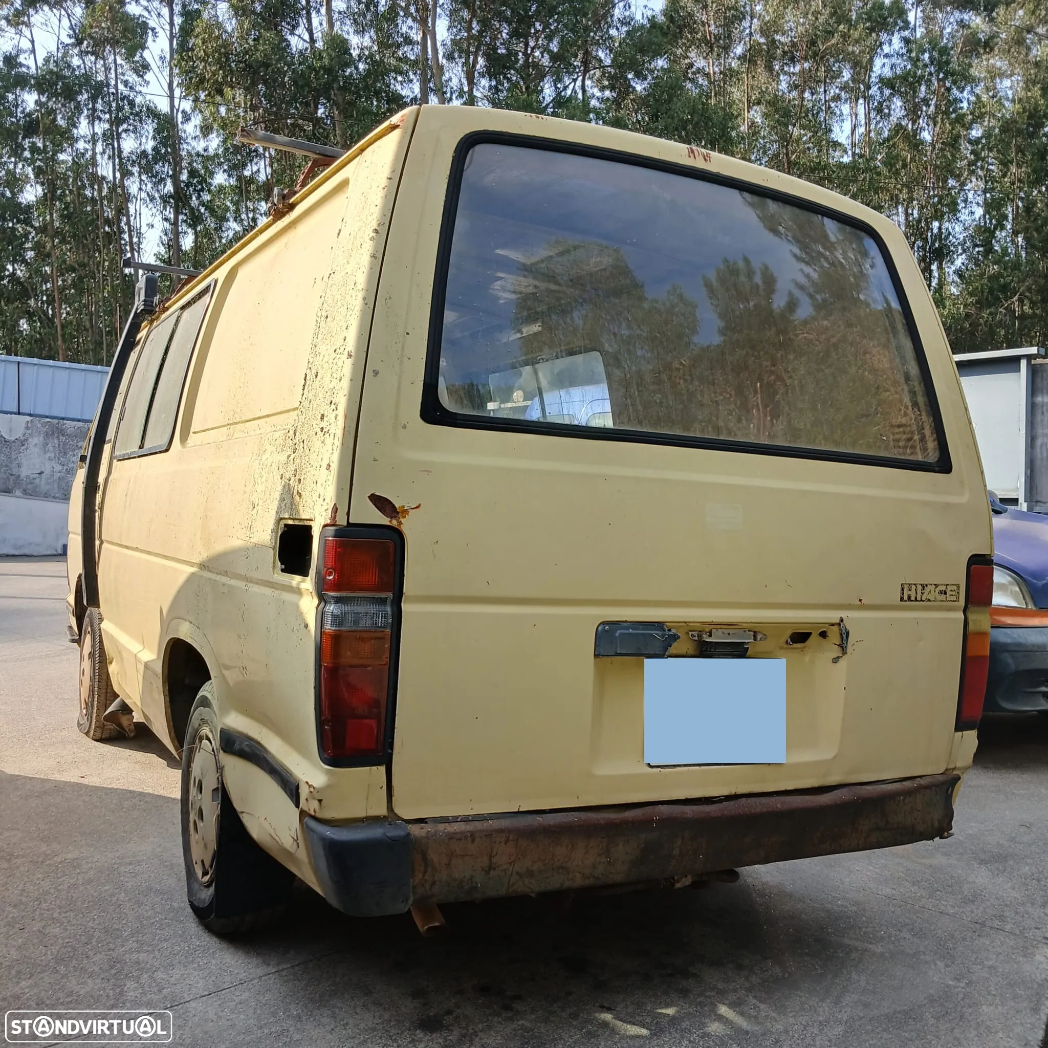 Toyota Hiace 2.4 D de 1990 – Peças Usadas (9943) - 4