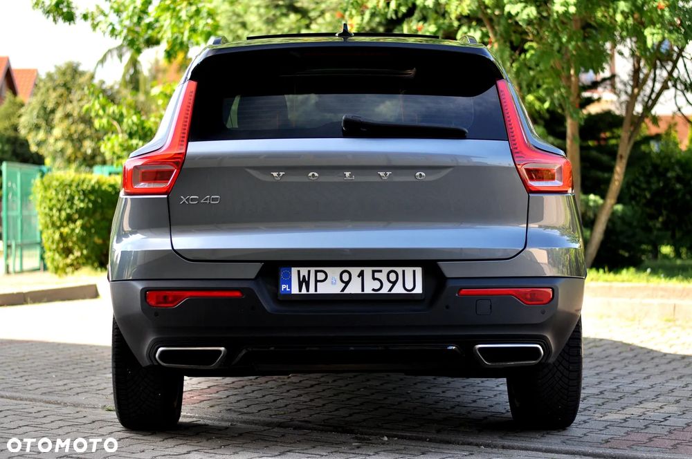 Volvo XC 40 D4 AWD Geartronic R-Design - 14
