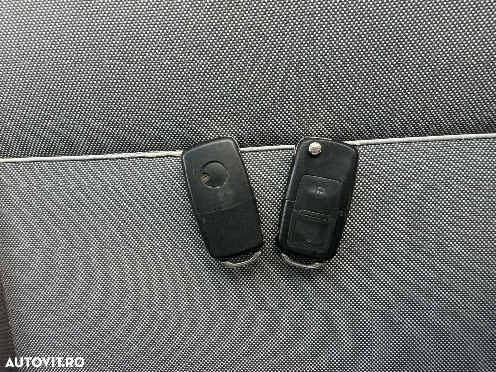 Volkswagen Multivan - 35