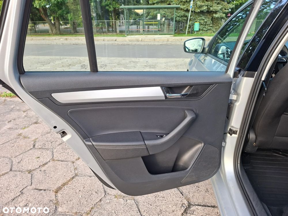 Skoda RAPID - 10
