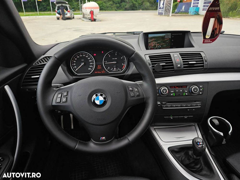 BMW Seria 1 123d - 5