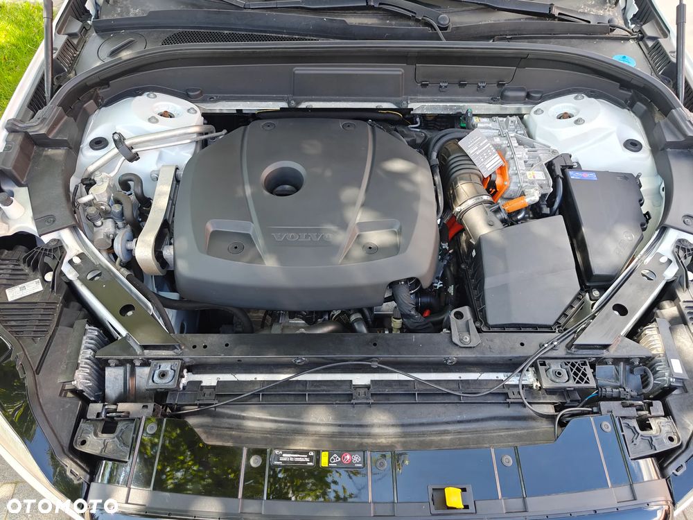 Volvo XC 60 T8 AWD Recharge Geartronic RDesign - 10