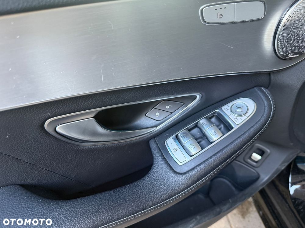 Mercedes-Benz Klasa C 200 4-Matic 9G-TRONIC - 26