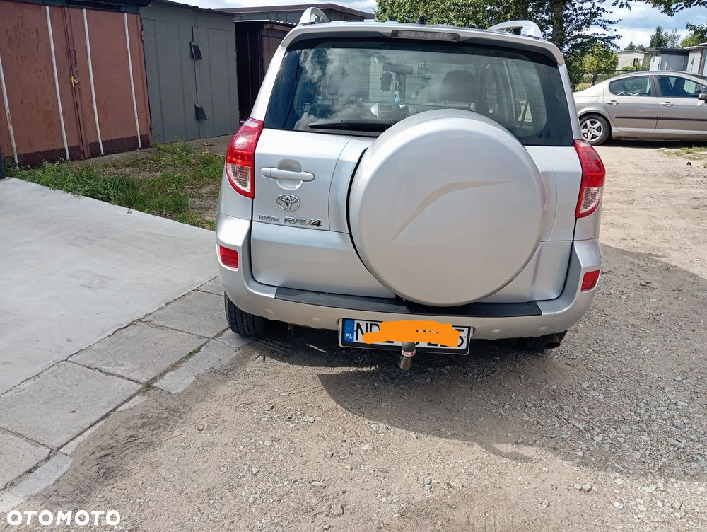 Toyota RAV4 2.0 VVT-i Luna - 3