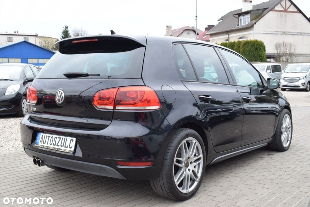 Volkswagen Golf - 9