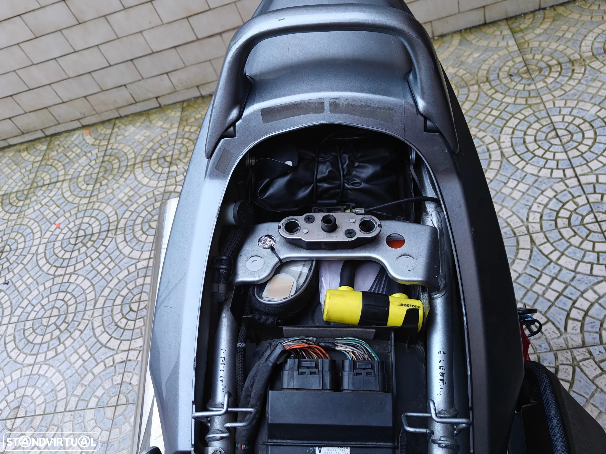 Suzuki Bandit S - 5