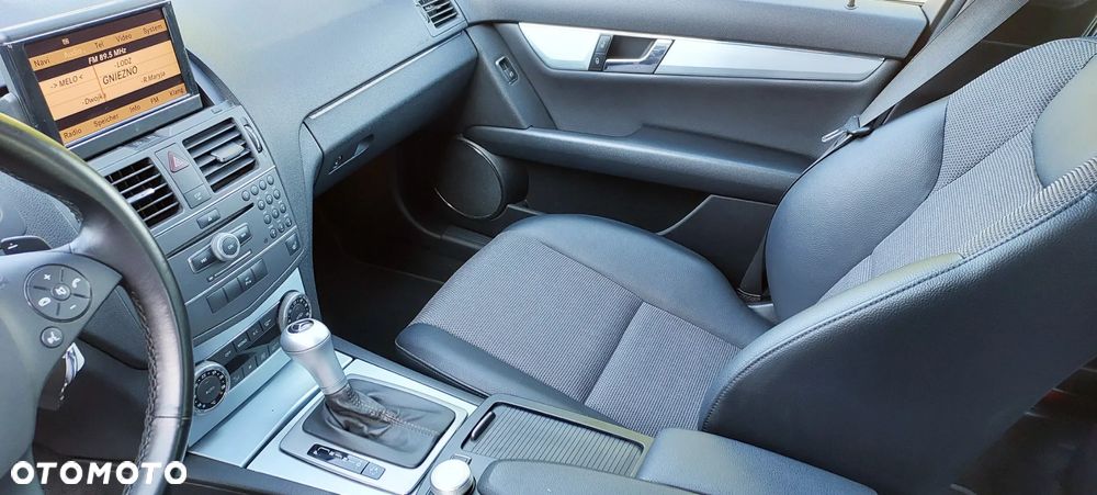 Mercedes-Benz Klasa C - 32