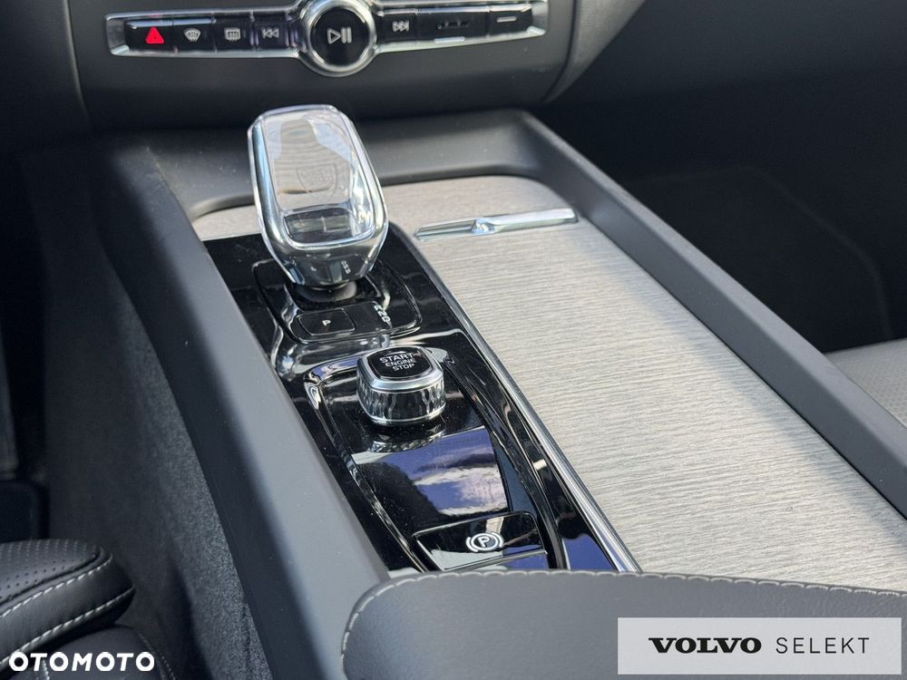 Volvo XC 60 - 24