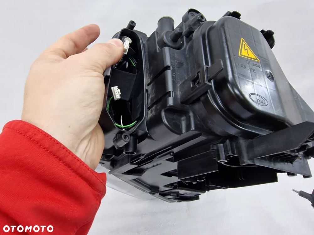 AUDI Q3 BI XENON BI-XENON BIXENON 10-14 LEWA LAMPA PRZEDNIA PRZÓD , NR : 8U0941005 , NR AUKCJI LL39 - 15