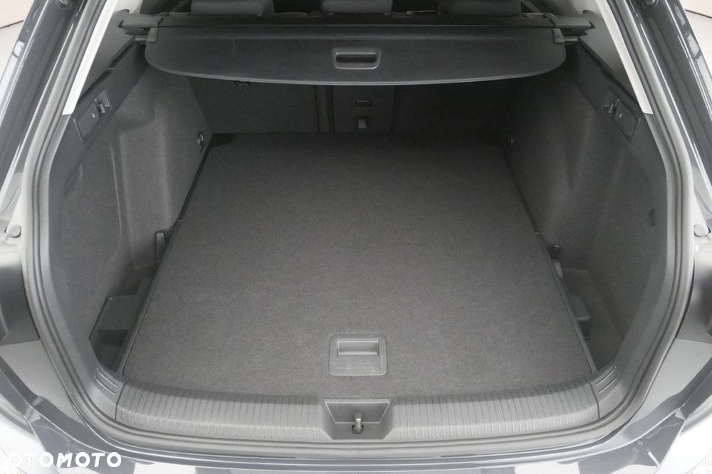 Volkswagen Golf Variant - 16