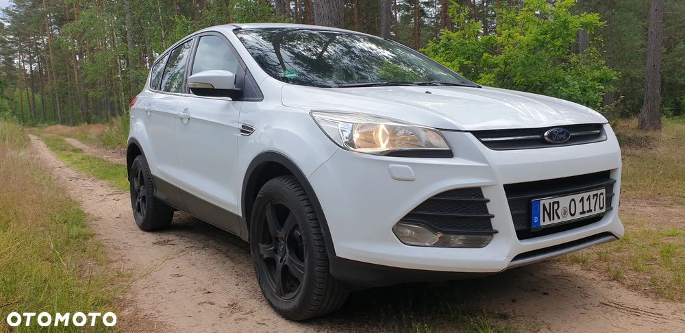 Ford Kuga 1.6 EcoBoost 2x4 SYNC - 2