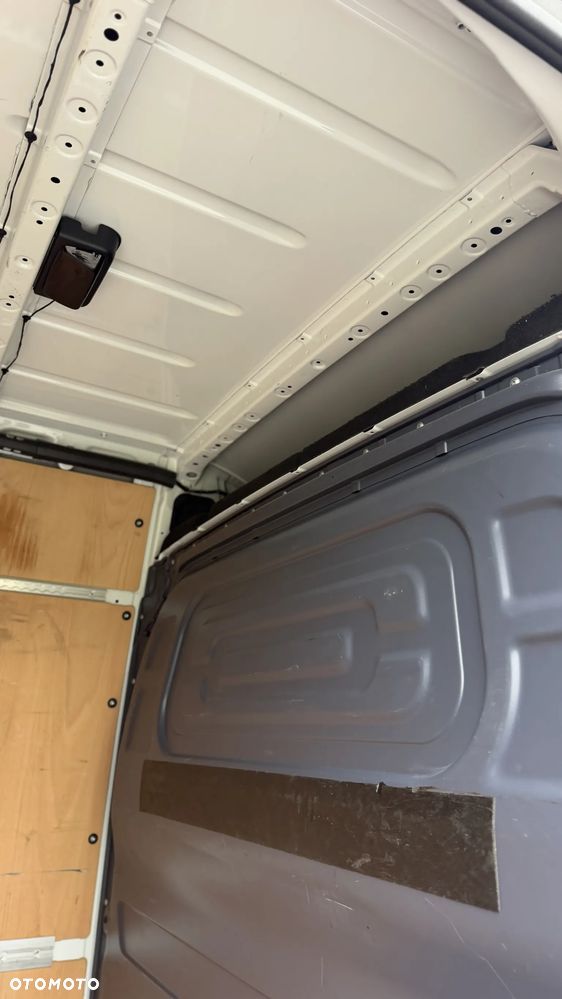 Mercedes-Benz Sprinter 317 - 23