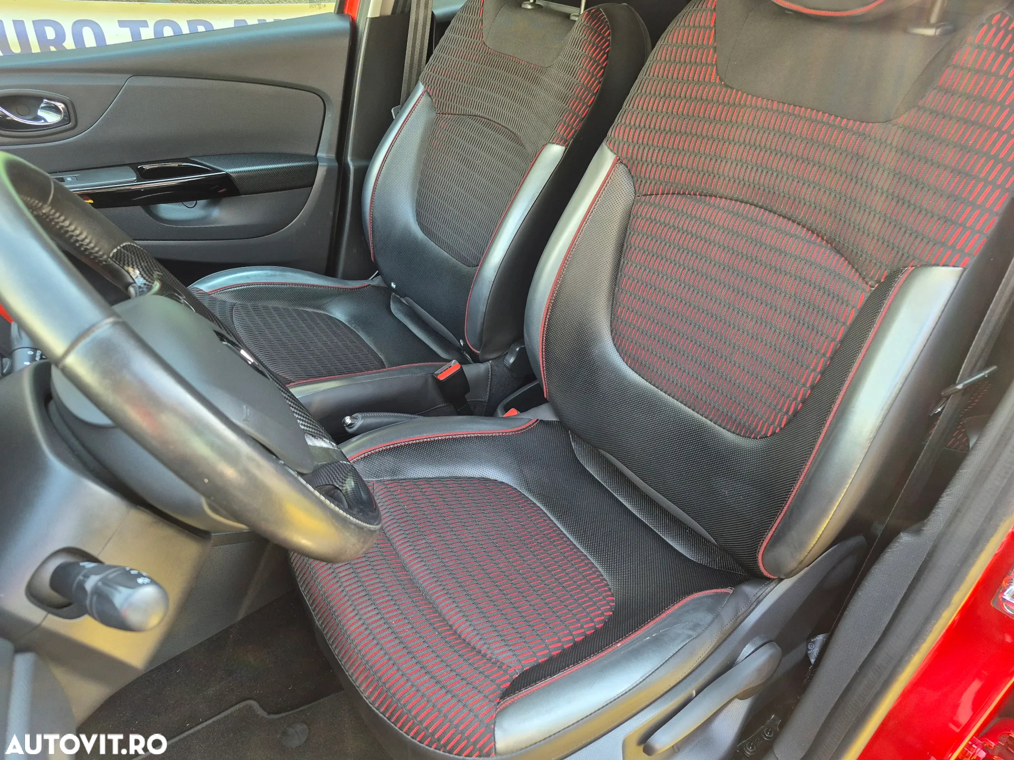 Renault Captur TCe 120 EDC Helly Hansen - 11