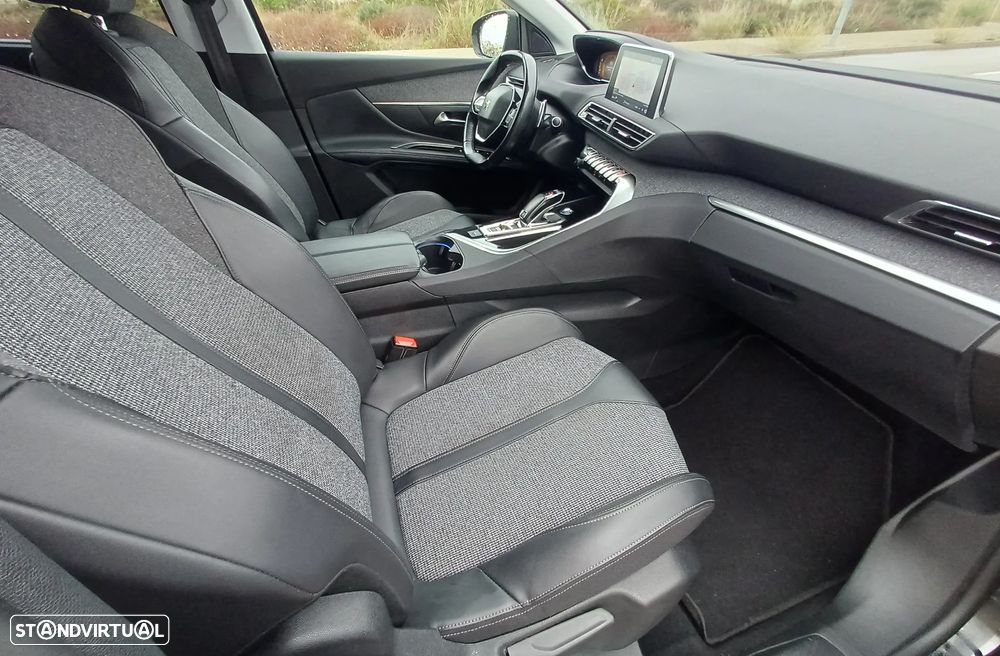 Peugeot 5008 BlueHDI 130 EAT8 Allure Pack - 12