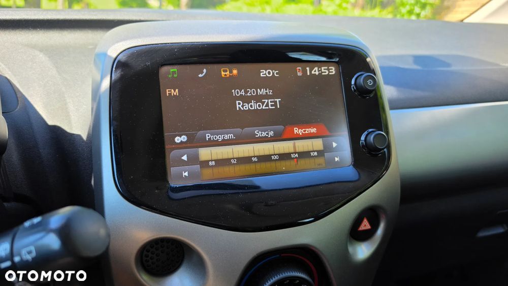 Toyota Aygo x-play touch - 25