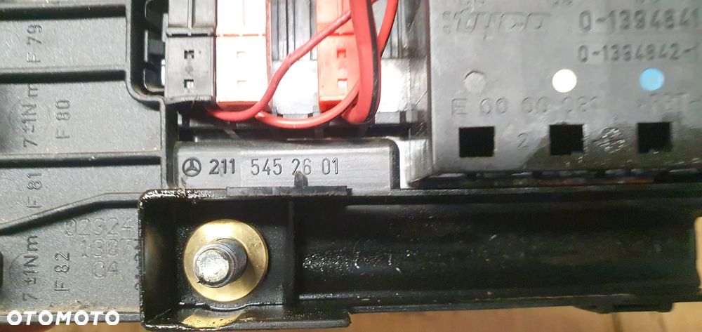 Skrzynka bezpieczników bezpieczniki Mercedes ML W164 2115452601 - 7