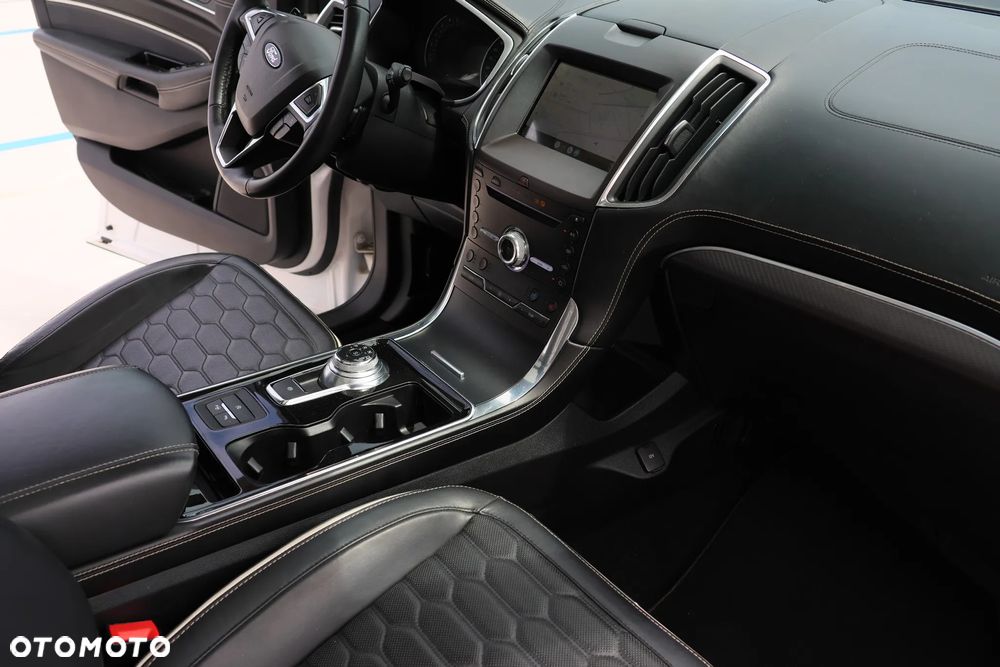 Ford Edge 2.0 EcoBlue Twin-Turbo 4WD Vignale - 19