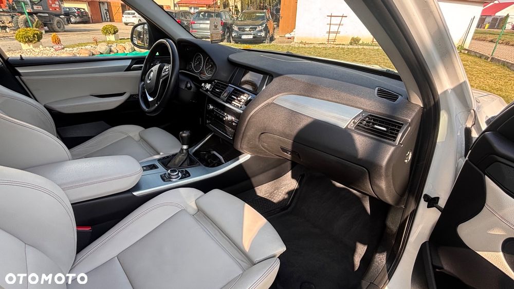 BMW X3 xDrive20d - 12