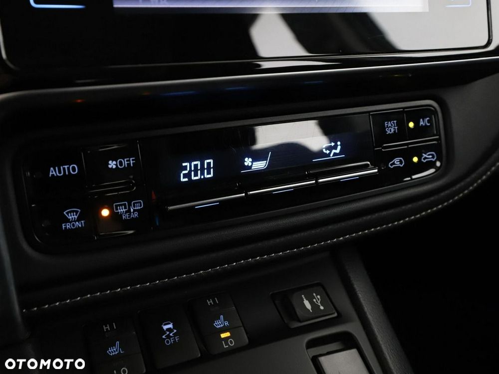 Toyota Auris Hybrid 135 Active - 27
