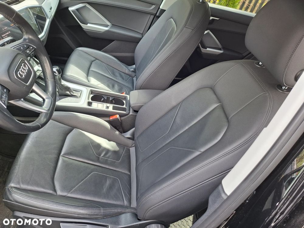 Audi Q3 - 18