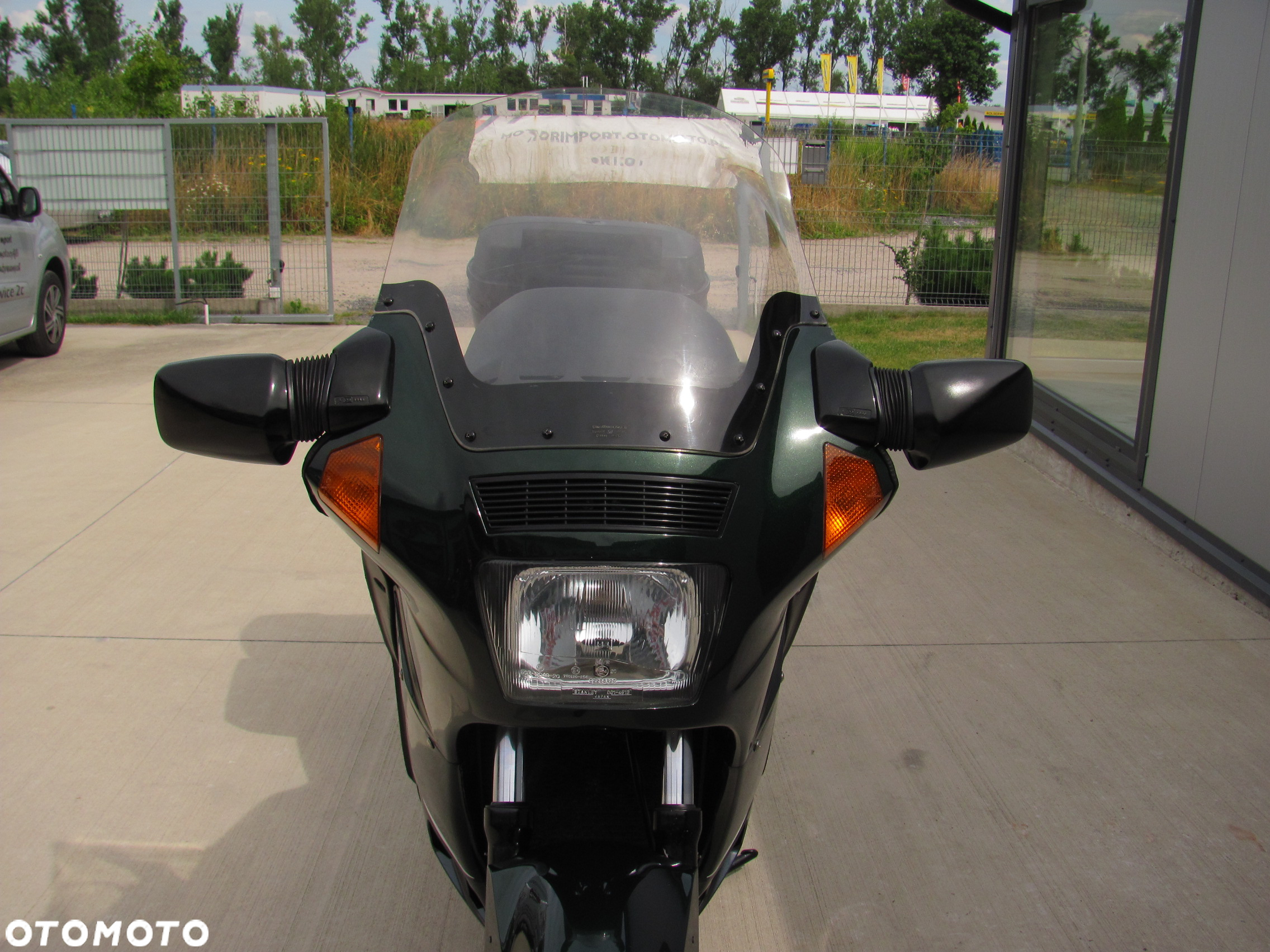 Kawasaki 1000 GTR - 31