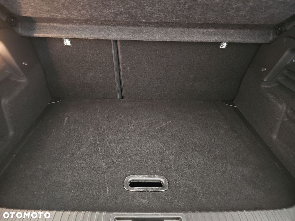 Renault Captur 1.0 TCe Techno - 26