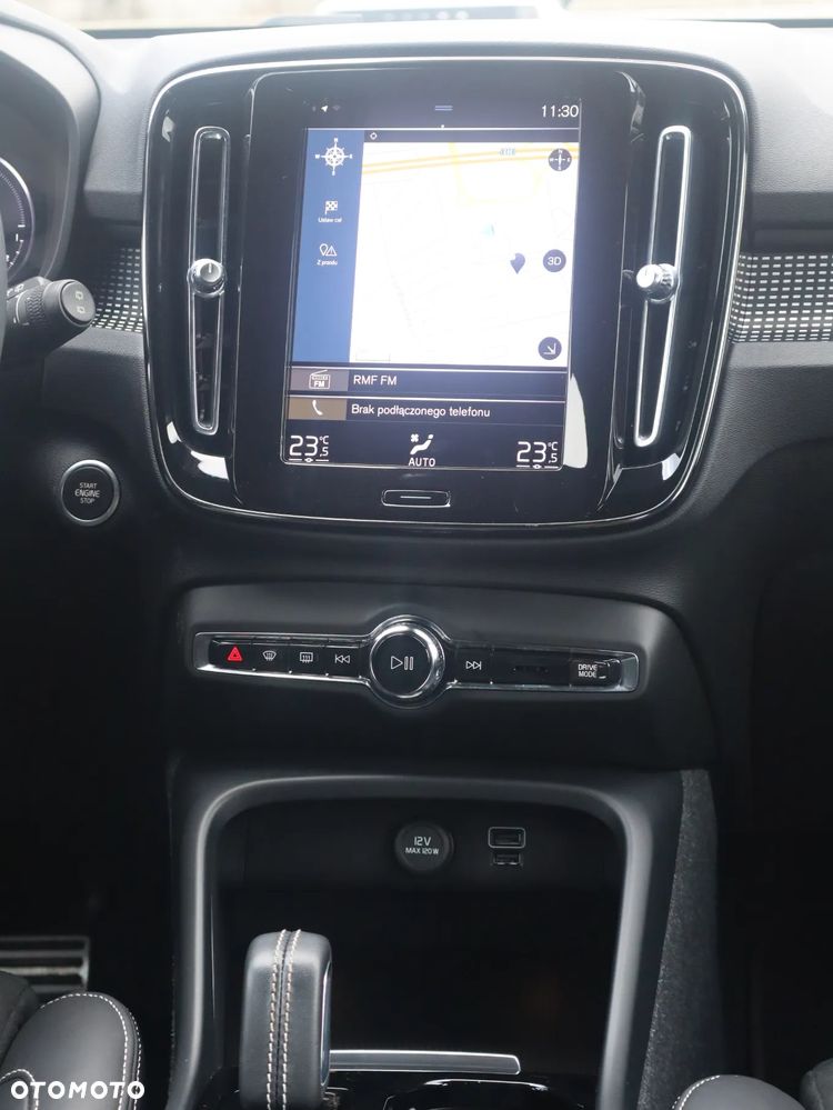 Volvo XC 40 T5 Plug-In Hybrid R-Design - 13