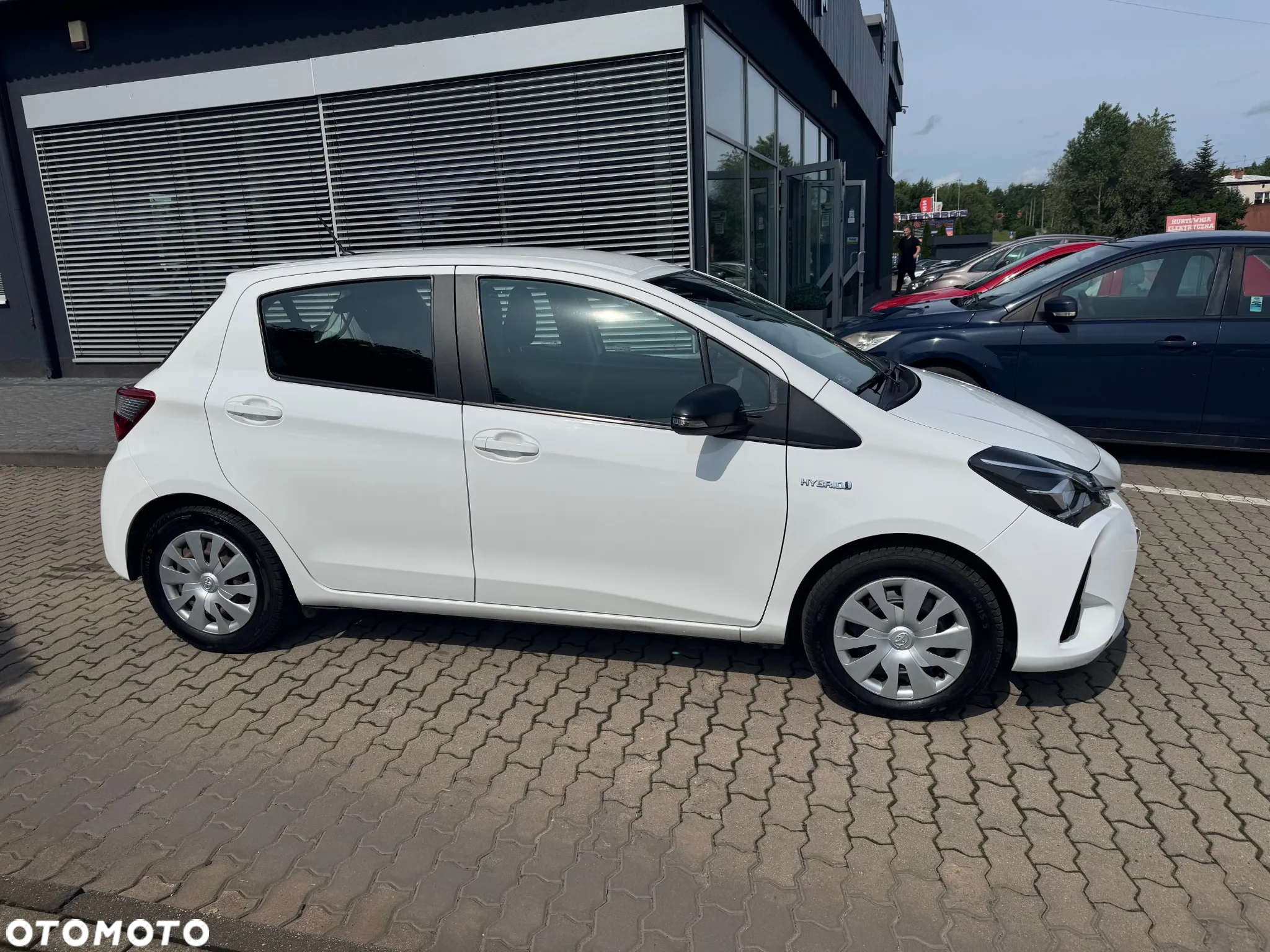 Toyota Yaris Hybrid 100 Active - 2