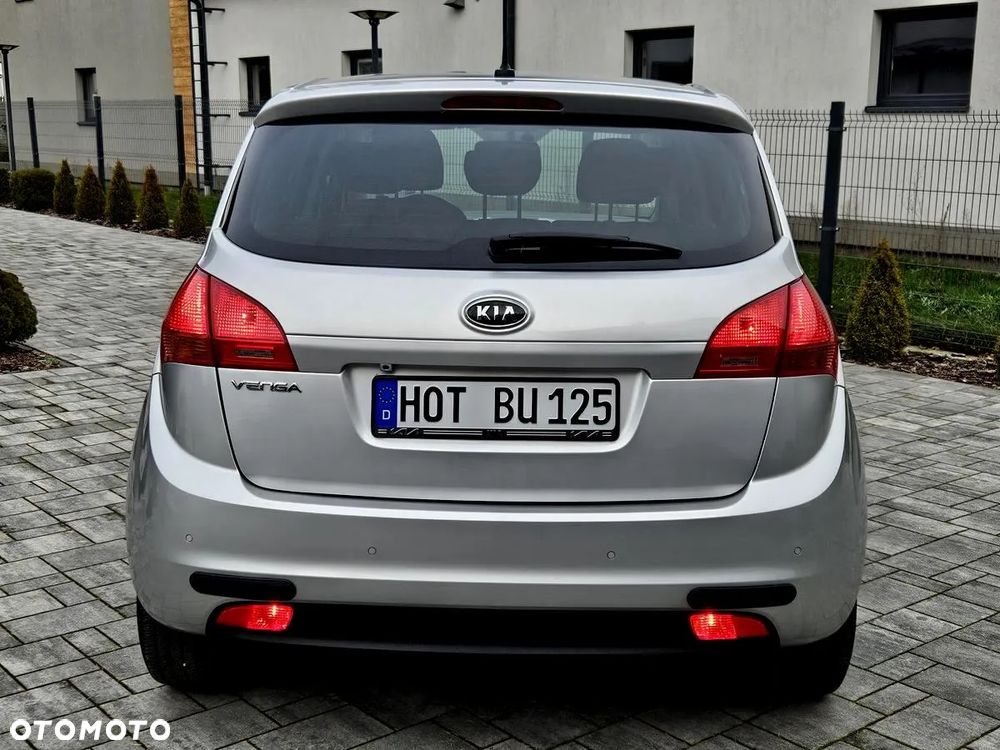 Kia Venga 1.6 CVVT Automatik Dream-Team Edition - 10