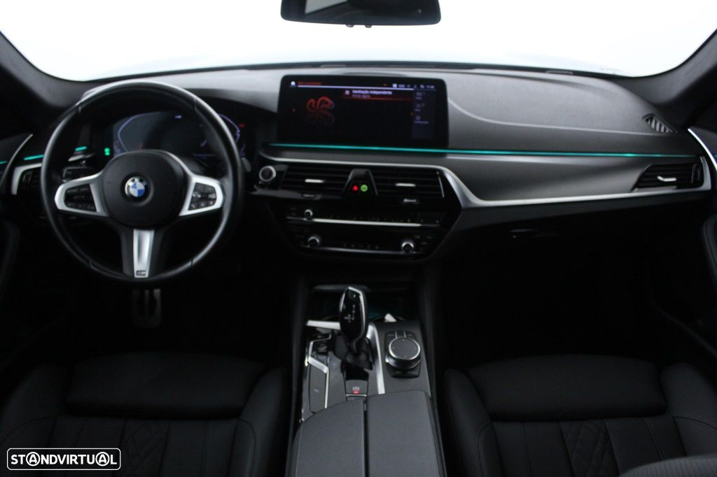 BMW 520 - 18