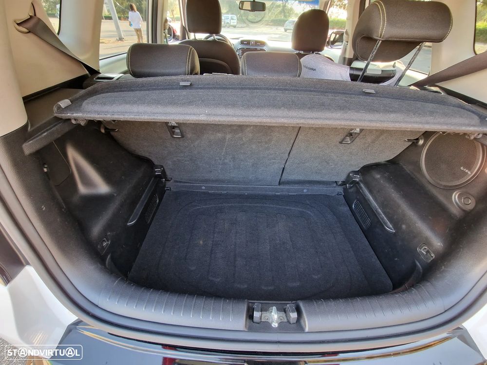 Kia Soul 1.6 CRDi TX - 19