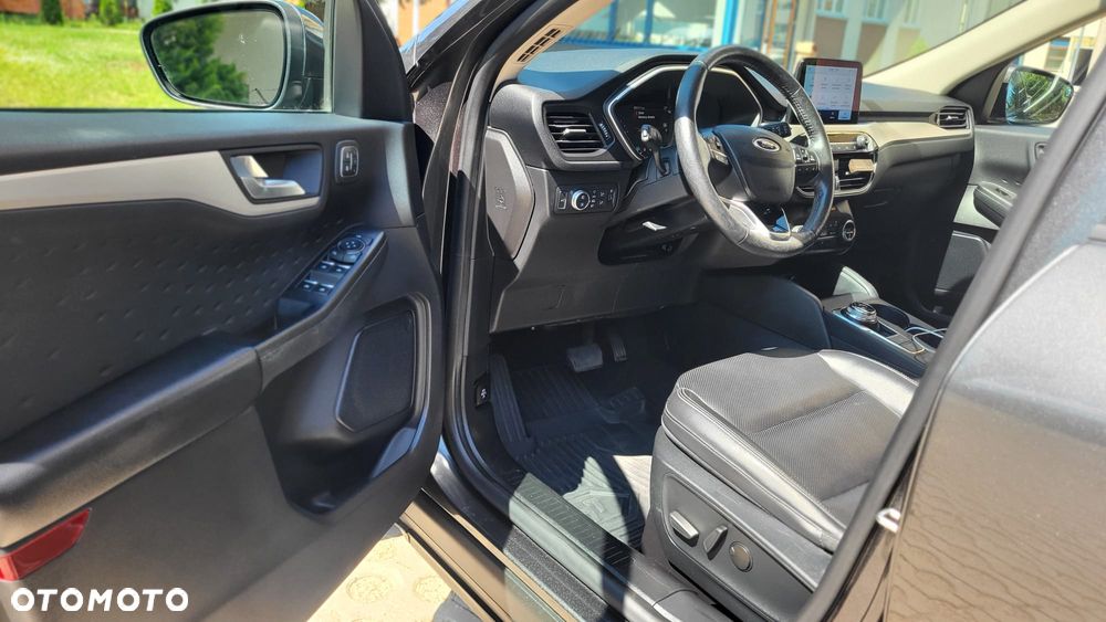 Ford Kuga - 12