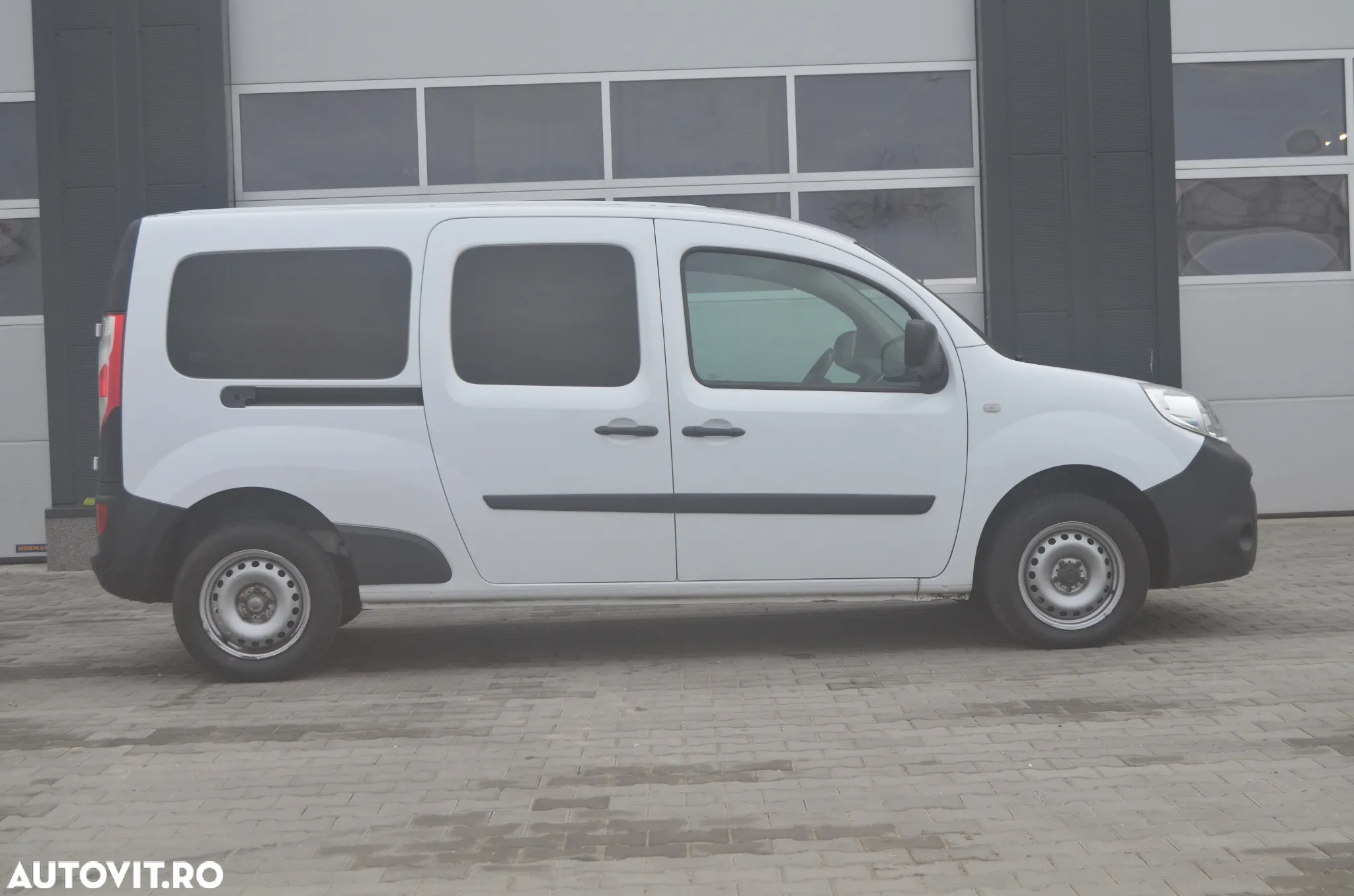 Renault Kangoo dCi 90 FAP Grand - 15