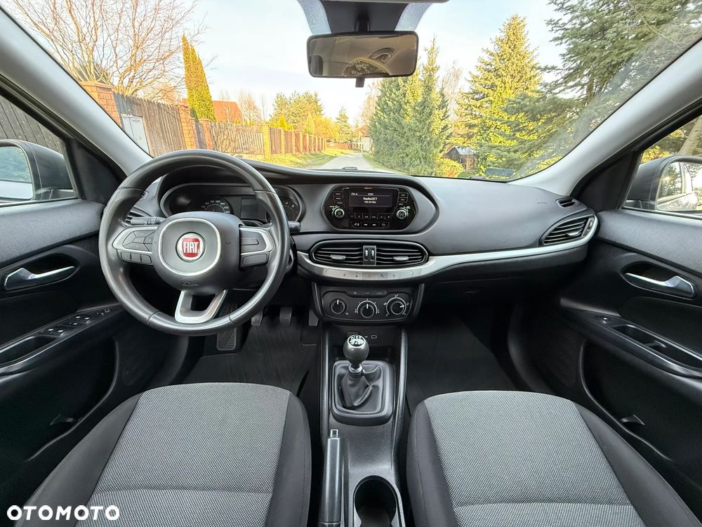 Fiat Tipo 1.4 T-Jet 16v Easy - 19