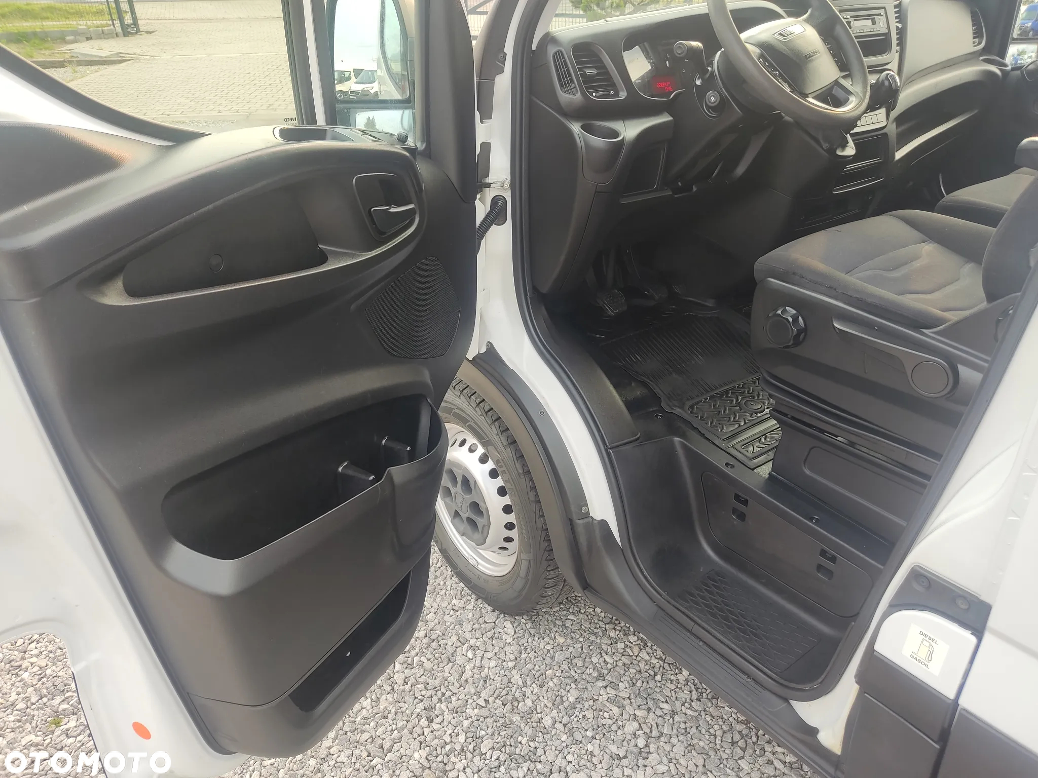 Iveco 35S140 - 30