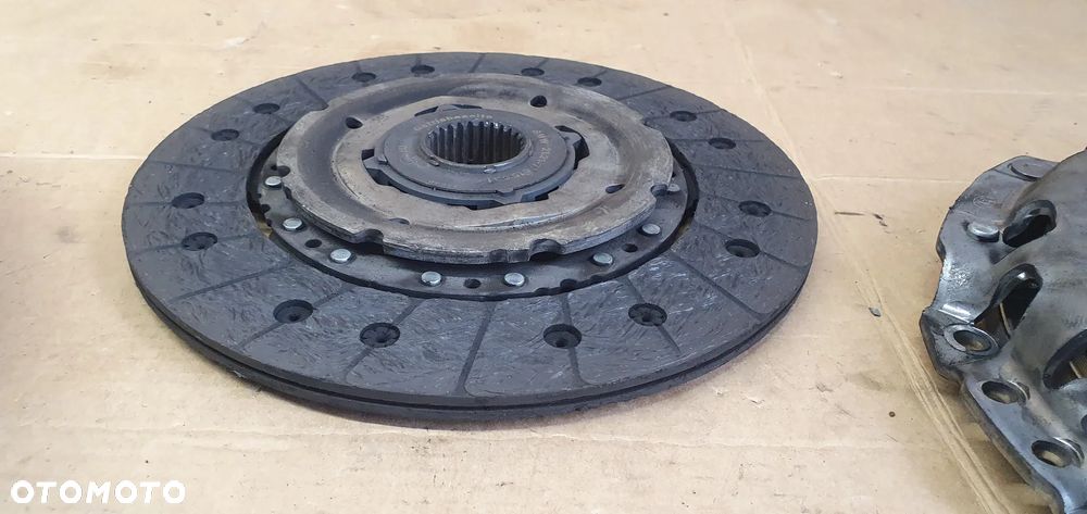Sprzęgło tarcza docisk koło dwumas BMW X1 E84 2.0D 1240523 - 4