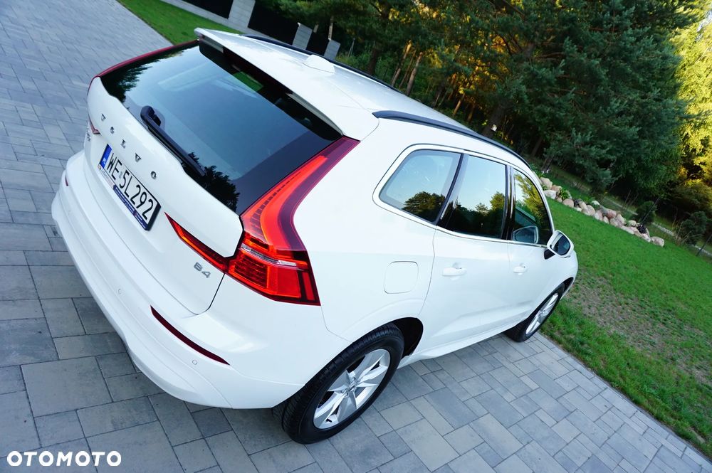 Volvo XC 60 B4 B Momentum Pro - 14