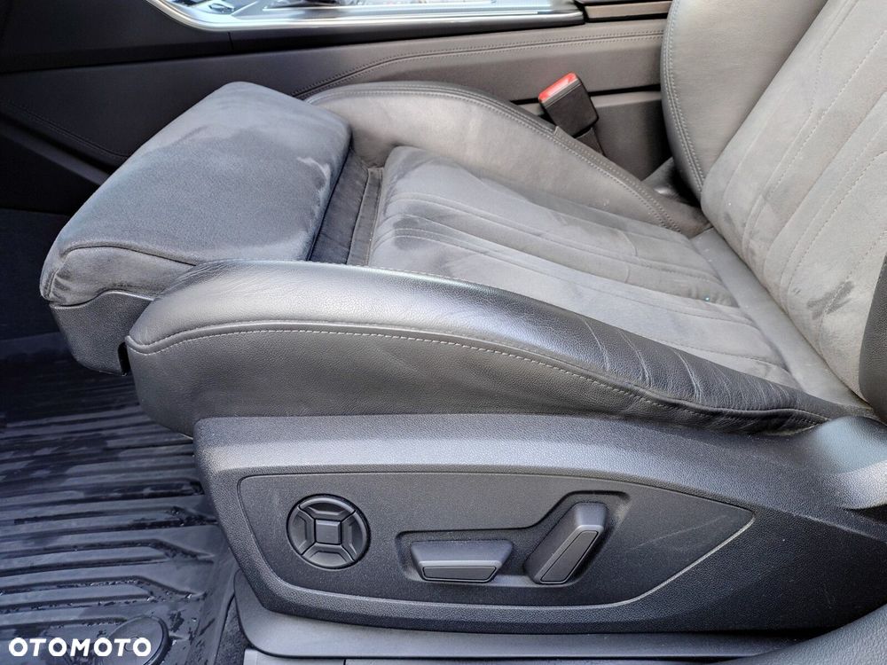 Audi A6 Allroad - 11