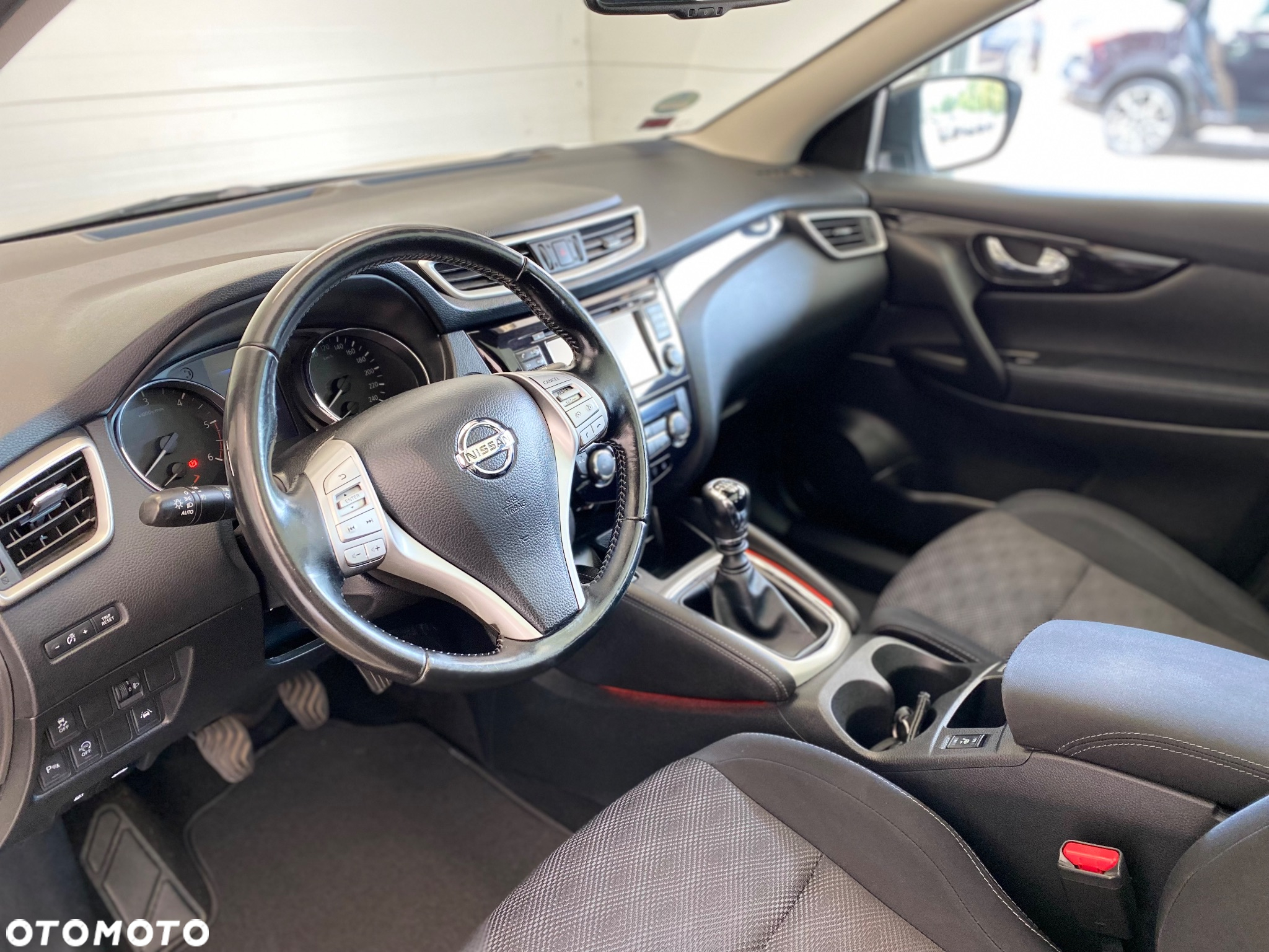 Nissan Qashqai 1.5 dCi Tekna EU6 - 10