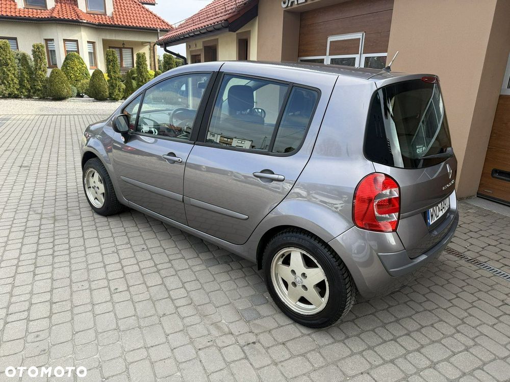 Renault Modus - 10