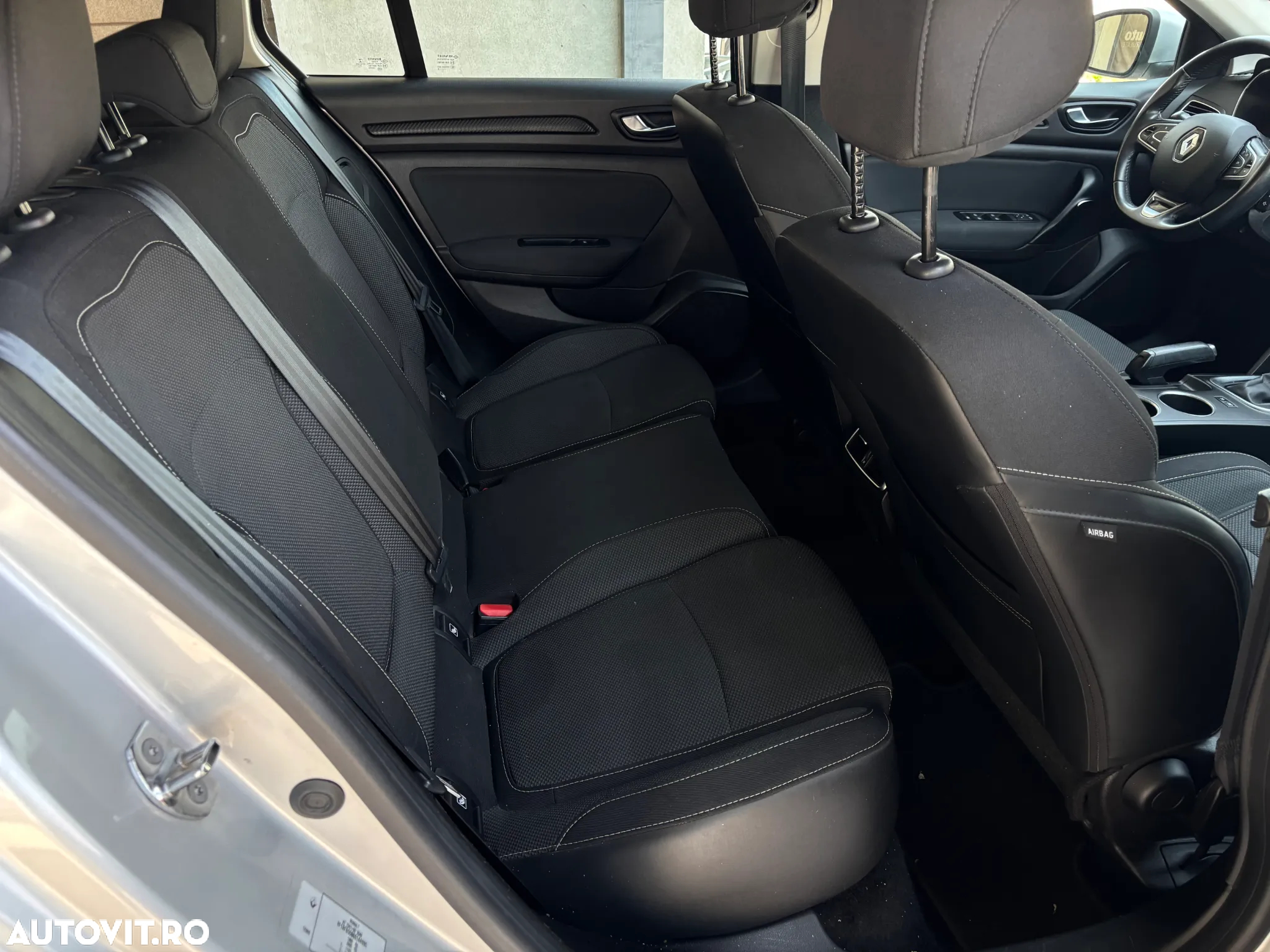 Renault Megane BLUE dCi 115 EDC BUSINESS EDITION - 15